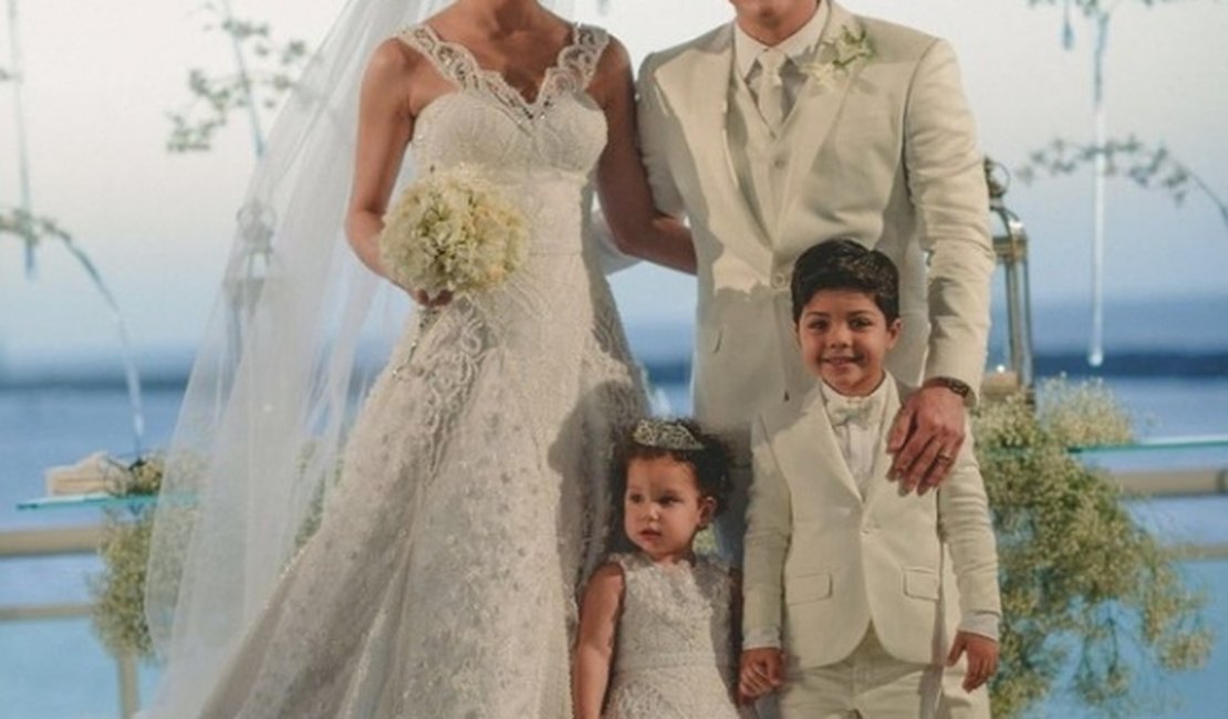 Wesley Safadão e Thyane Dantas se casam em cerimônia íntima no Ceará