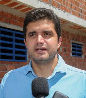 Rui acusa Antônio Albuquerque de ingerência no Tribunal de Contas