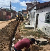 Casal implanta redes de água e amplia abastecimento em Delmiro Gouveia
