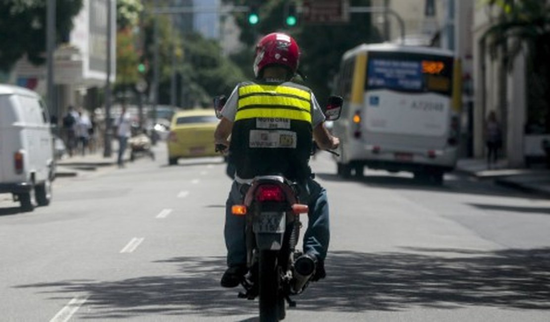 SMTT solicita o pré-cadastramento dos mototaxistas em Maceió