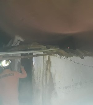 Curto-circuito causa incêndio no Sítio Gregório, em União dos Palmares