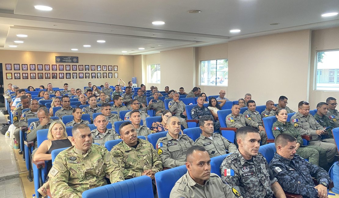 Sessenta policiais militares são capacitados no Curso de Metodologia do Treinamento Físico