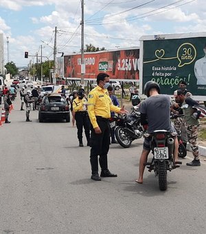 Operação flagra em Arapiraca 19 condutores inabilitados no trânsito