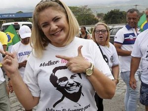 CPI da Covid aprova convocação de Ana Cristina Valle, ex-mulher de Bolsonaro