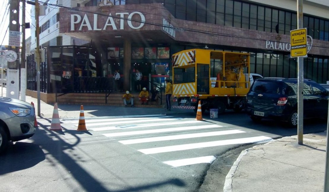 Maceió recebe novas sinalizações em diversos bairros