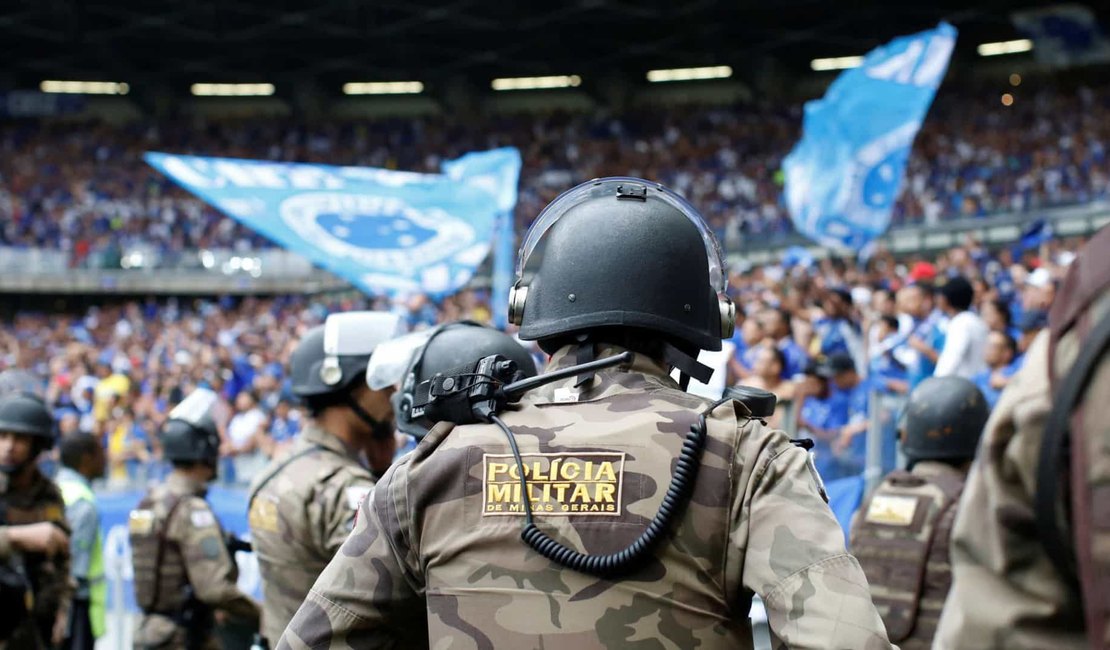 Torcedores do Cruzeiro são presos por violência nos estádios