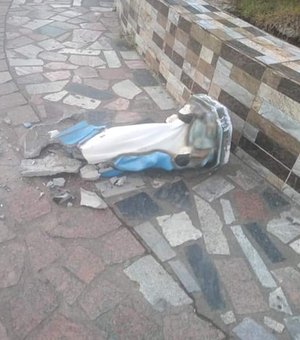 Imagem de Nossa Senhora das Graças é quebrada em praça de São Luís do Quitunde 