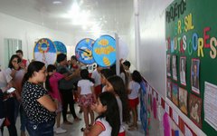 O projeto foi apresentado nas salas de aula e nos corredores da escola