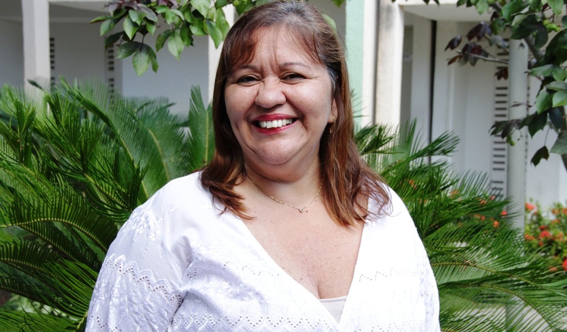 Professora Ana Valéria Peixoto assume a 5ª Gerência Regional de Educação