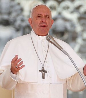 Papa pede oração mundial e diz que dará bênção especial