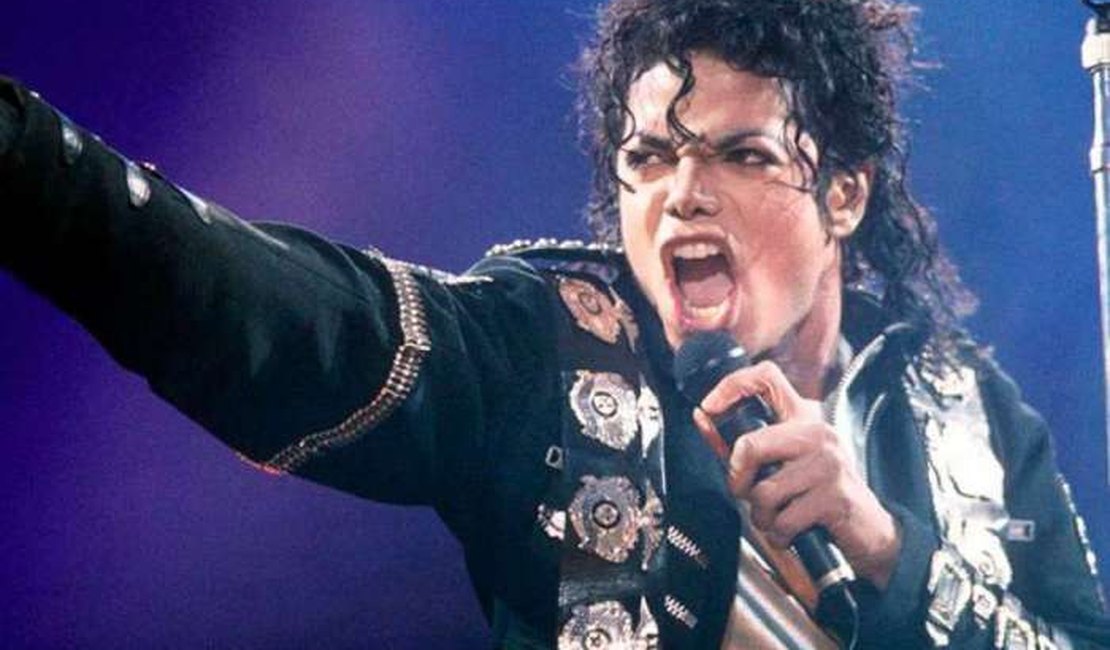 Documento raro de Michael Jackson é colocado á venda por R$ 409 mil na internet