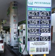 Após demissão na Petrobras, preço do diesel e da gasolina cai nos postos