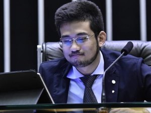 Kim diz ver motivos mais graves para impeachment de Bolsonaro que de Dilma