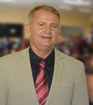 Vereador sofre infarto durante sessão na Câmara de Vereadores de Penedo
