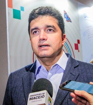 Rui Palmeira parabeniza novo presidente do Senado, Davi Alcolumbre