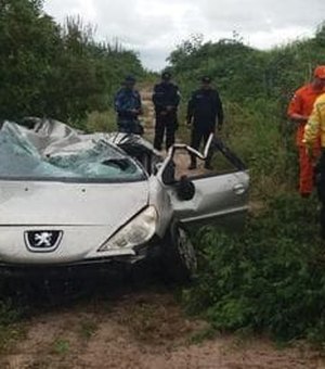 Servidor público morre durante acidente de carro em Delmiro Gouveia