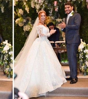 Influencers Mirela Janis e Yugnir se casam em festa de R$2 milhões
