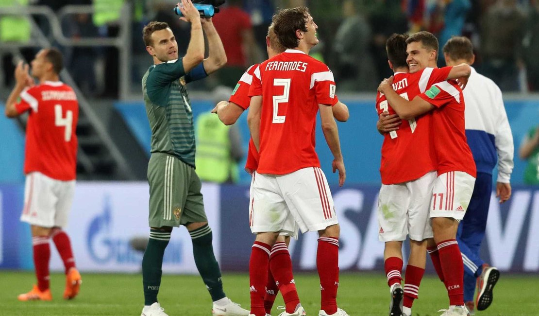 Rússia vence Egito e fica mais perto da classificação na Copa