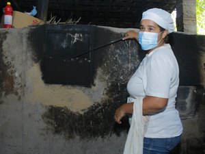 Agricultores familiares recebem apoio da Prefeitura de Penedo para produção e comercialização