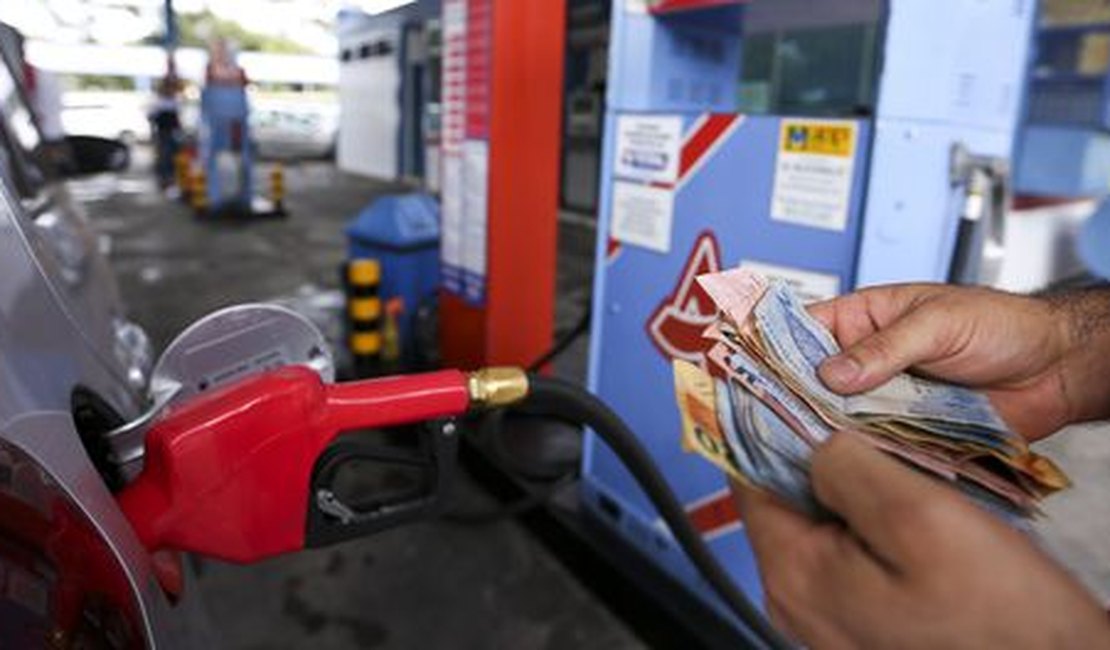 Governo divulga aumento de alíquota do PIS/Cofins sobre combustíveis