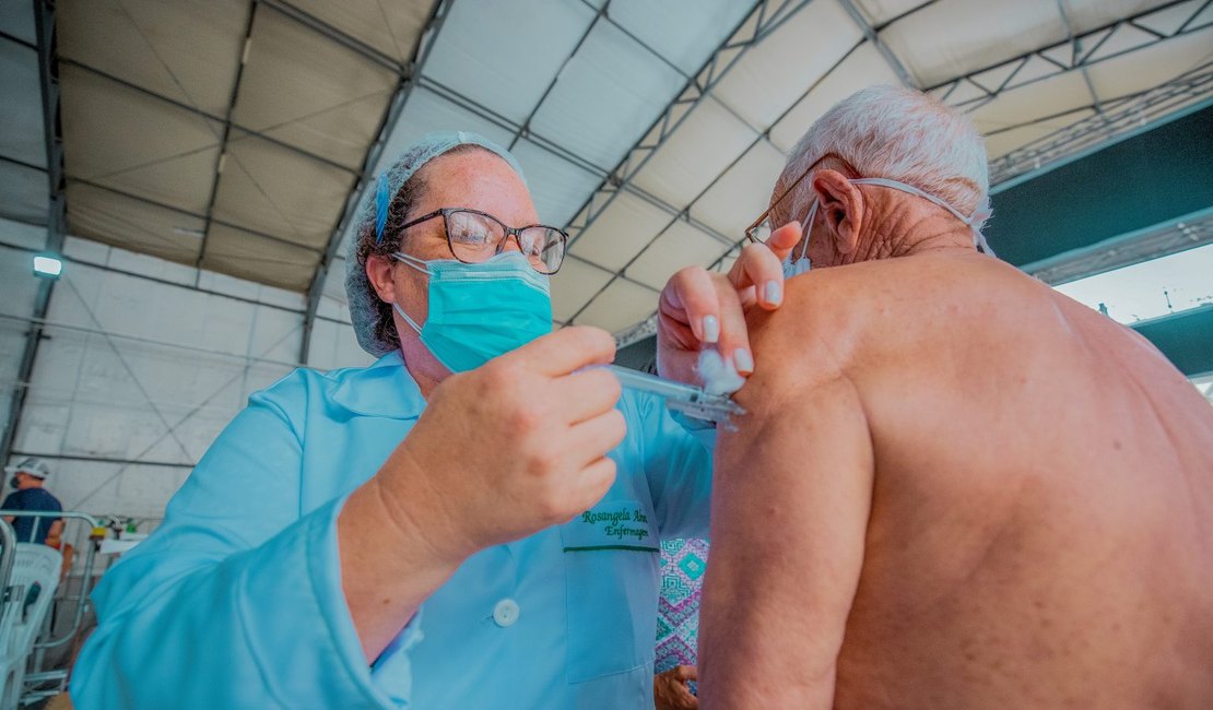 Covid-19: governo anuncia distribuição de mais 4,4 milhões de vacinas