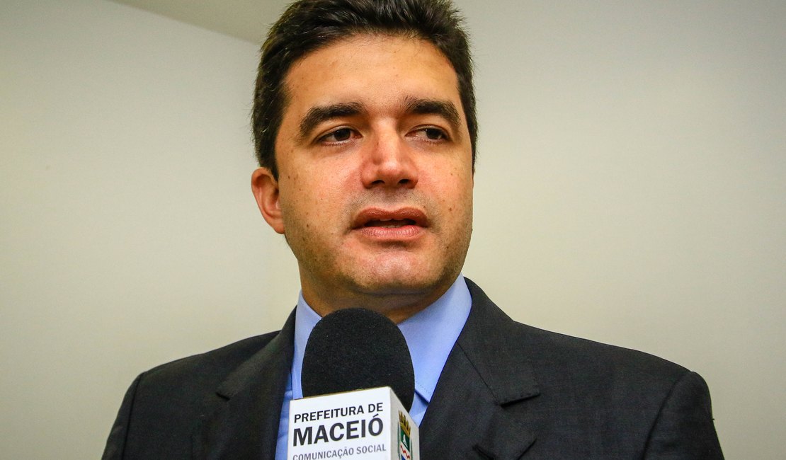 Rui Palmeira viaja para Brasília e se reúne com a ministra Cármen Lúcia nesta terça-feira