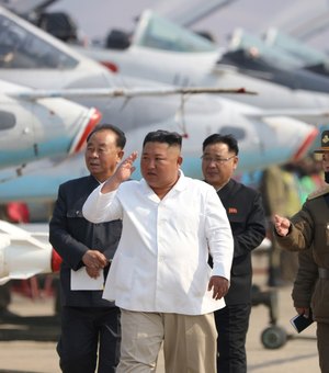 Kim Jong-un está 'vivo e bem', diz Coreia do Sul