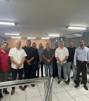 Associação de motoristas de aplicativo realiza reunião para promover integração dos profissionais em Arapiraca