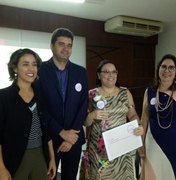Mês da Mulher: prefeito e primeira-dama premiam servidoras da Saúde