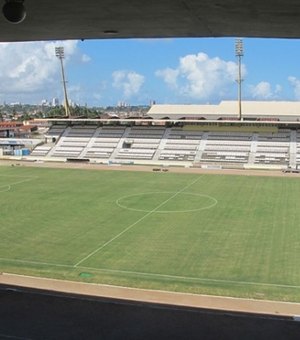 Direção do CSA aguarda liberação de mais espaço para torcedores no Rei Pelé