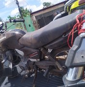 Polícia recupera motocicleta roubada que estava sendo usada em assaltos, em Coruripe