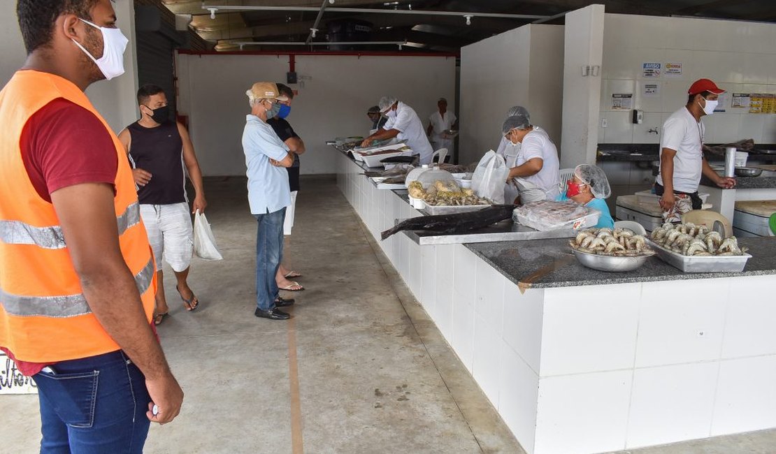 MPT realiza mediação para buscar melhores condições de trabalho no Centro Pesqueiro de Maceió
