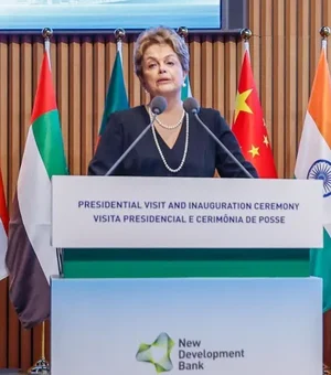Dilma: Banco dos Brics vai receber mais países e ampliar empréstimos em moeda local