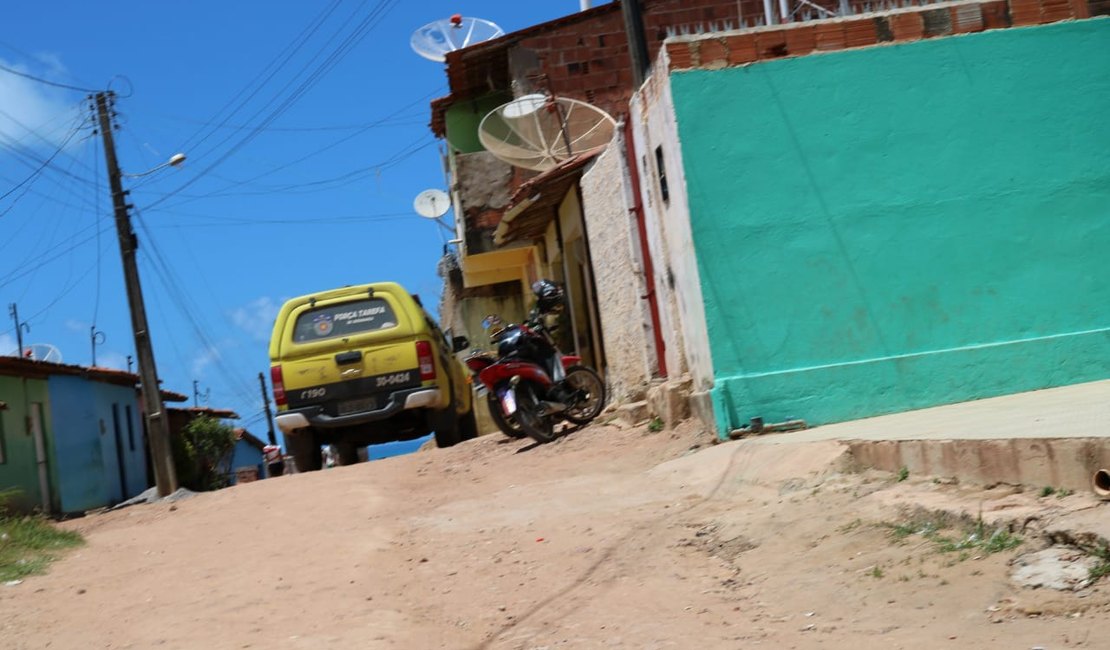 Traficantes de drogas trocam tiros com a polícia em Maragogi