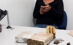 Polícia Civil apreende tablete maconha dentro de residência no Sertão