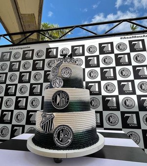 [Vídeo] ASA celebra 71 anos de fundação com bolo gigante na Praça Luiz Pereira Lima, em Arapiraca