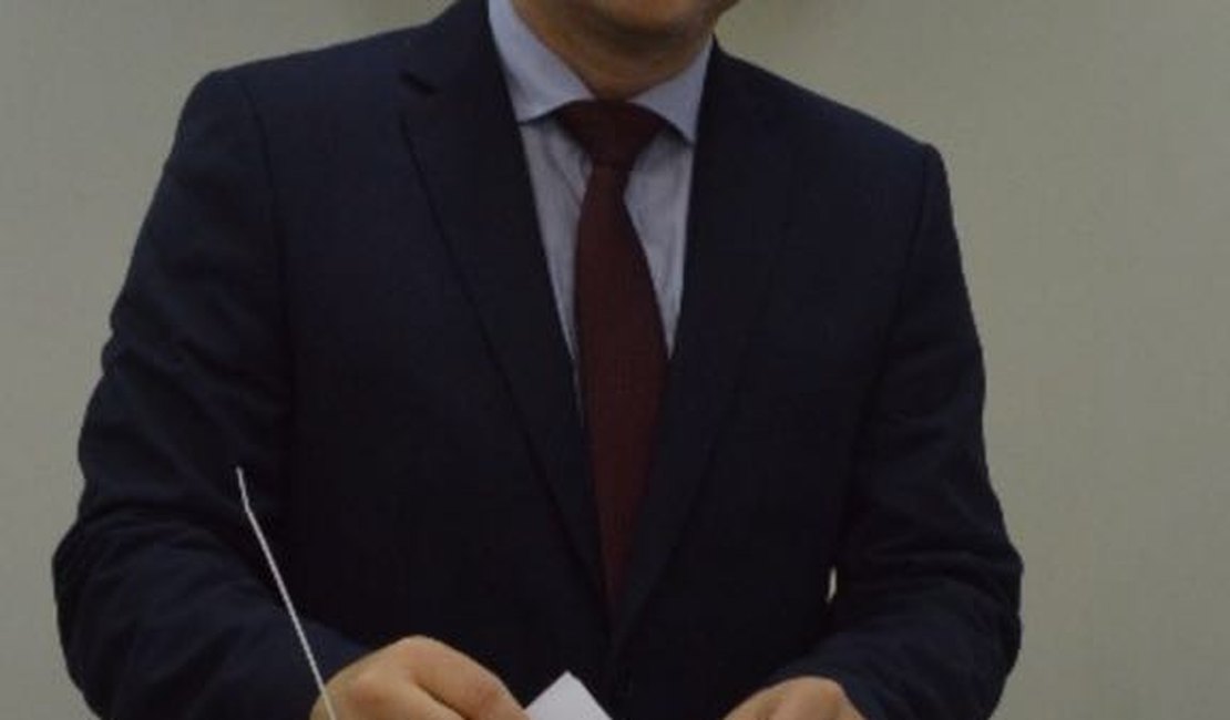 Ricardo Melro é reeleito para o cargo de Defensor Público Geral do Estado