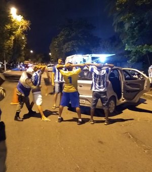 Lei Seca flagra 10 motoristas inabilitados e recolhe duas CNHs em Maceió