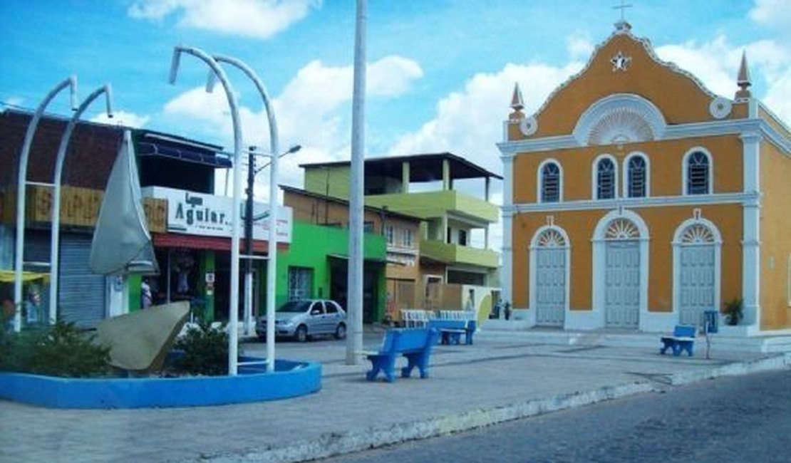 Criança de oito anos é atropelada por motoqueiro com sinais de embriaguez em Lagoa da Canoa