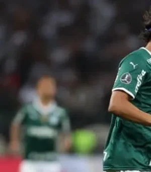 'Cobrança fria, coração quente': Palmeiras aposta em bola parada e garante bons resultados
