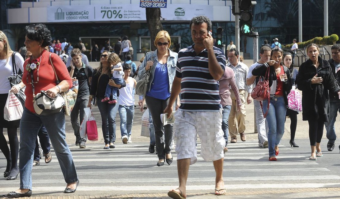 Emprego informal recorde derruba produtividade da economia brasileira