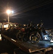 Agentes da SMTT apreendem motocicletas irregulares no Jacintinho