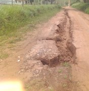 Estradas intransitáveis impedem acesso de estudante à escola em Olho d'Água Grande