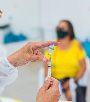 Arapiraquenses com 44 anos ou mais podem receber a vacina contra a covid neste domingo (27)
