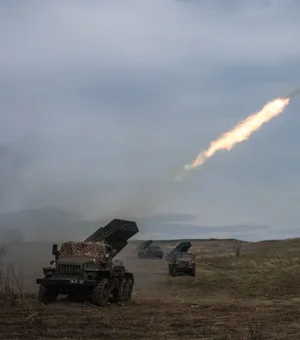 Zelensky diz que forças russas começaram a “Batalha de Donbass”