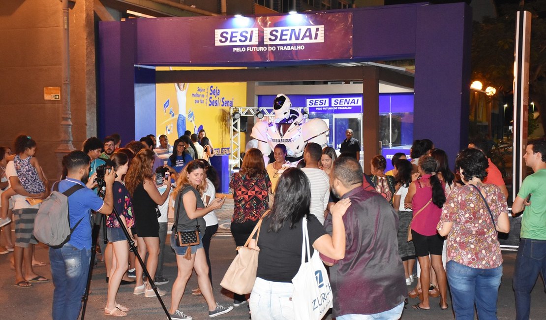 Estande Sesi/Senai conquista o público na Bienal do Livro de Alagoas