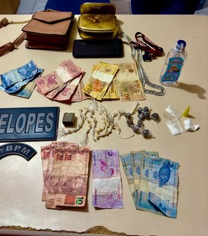 Pelopes prende após denúncia trio traficando drogas em Carnaval de Santana do Ipanema