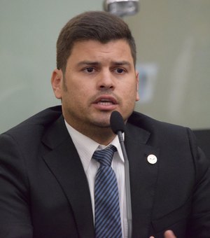 Justiça suspende por três anos direitos políticos do deputado estadual Jairzinho Lira