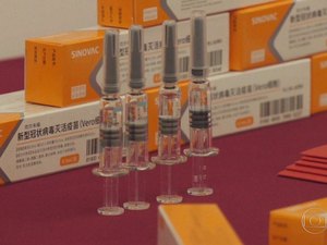Área técnica da Anvisa recomenda uso emergencial da CoronaVac