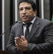 Bolsonaro diz que dar ministério para Magno Malta não é ‘adequado’ no momento